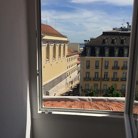 The Blue House - Camoes Cool Loft Apartment Lisbon Room photo